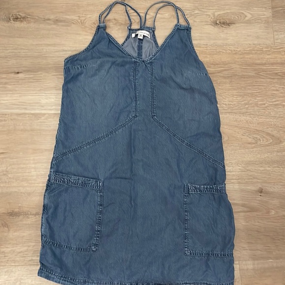 Abercrombie & Fitch Dresses & Skirts - Abercrombie & Fitch Mini Dress Size M